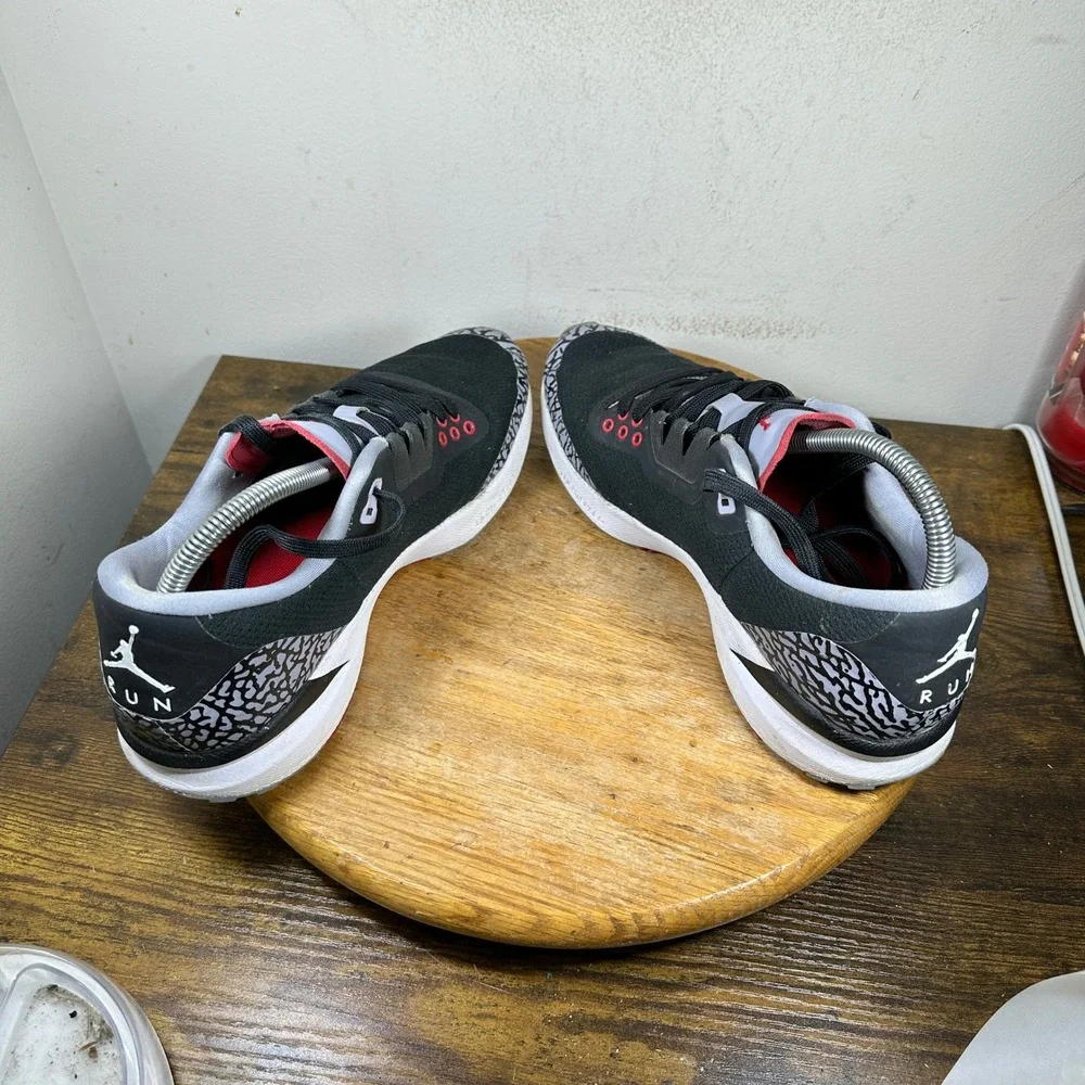 Jordan 88 Racer Black Cement Mens Running Shoes AV5878-002 Size 9.5